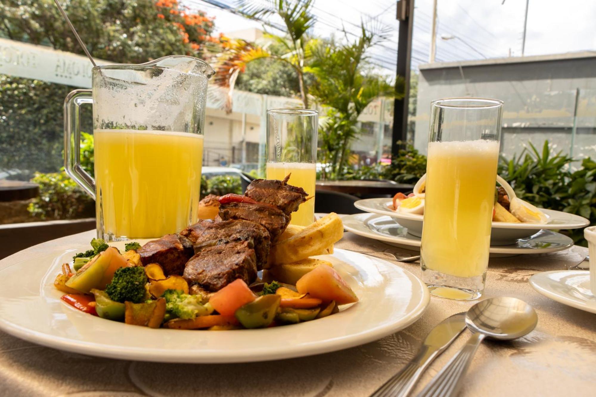 Gran Hotel Toloma Cochabamba Eksteriør billede